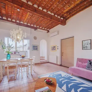 La Casa Di Aida - Within The Historical Walls Of Casa vacanze
